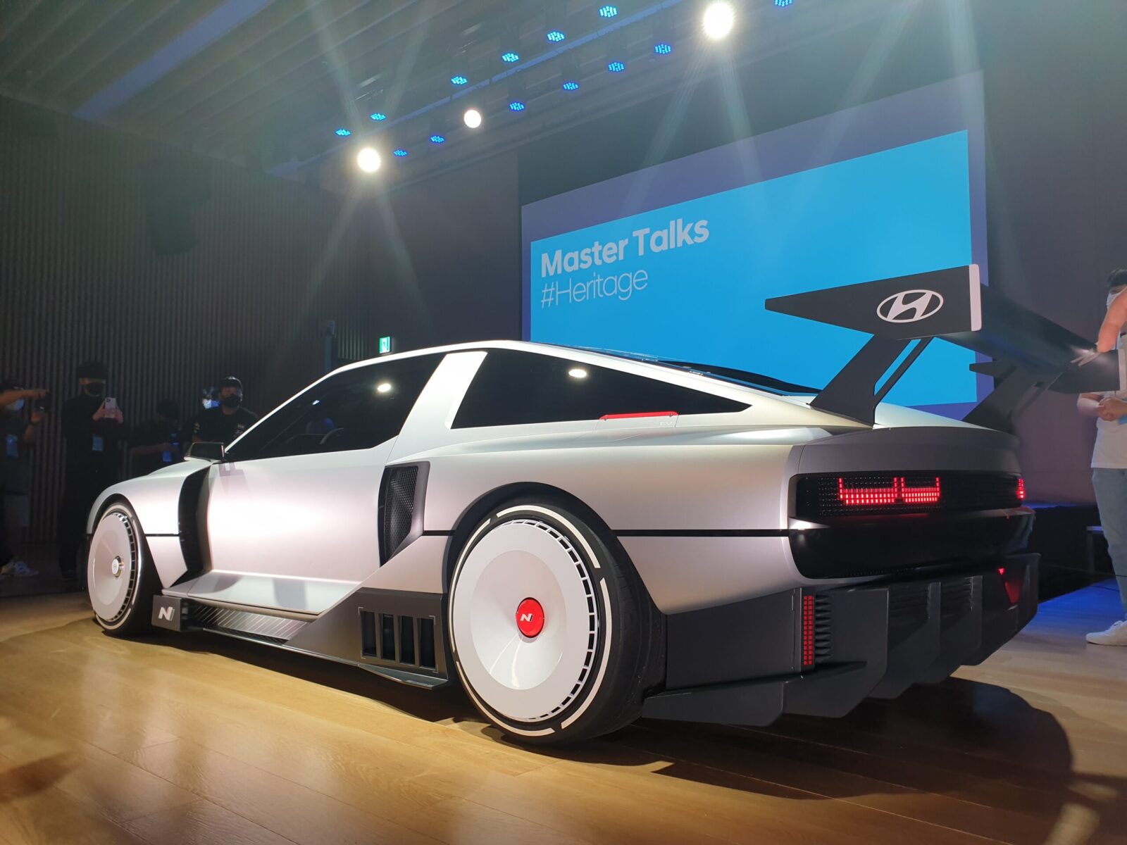 hyundai car electric car